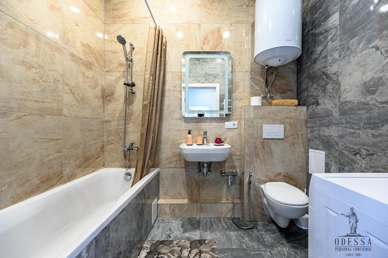 City Center New House Odessa Zewnętrze zdjęcie